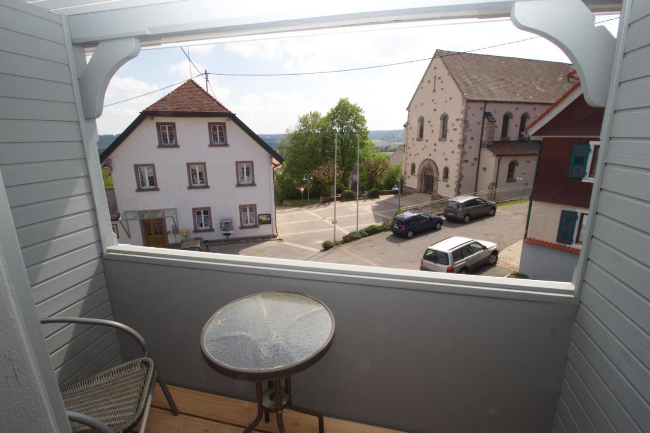 Landgasthof Alpenblick An Der Wutachschlucht Suedschwarzwald Loeffingen Exterior photo